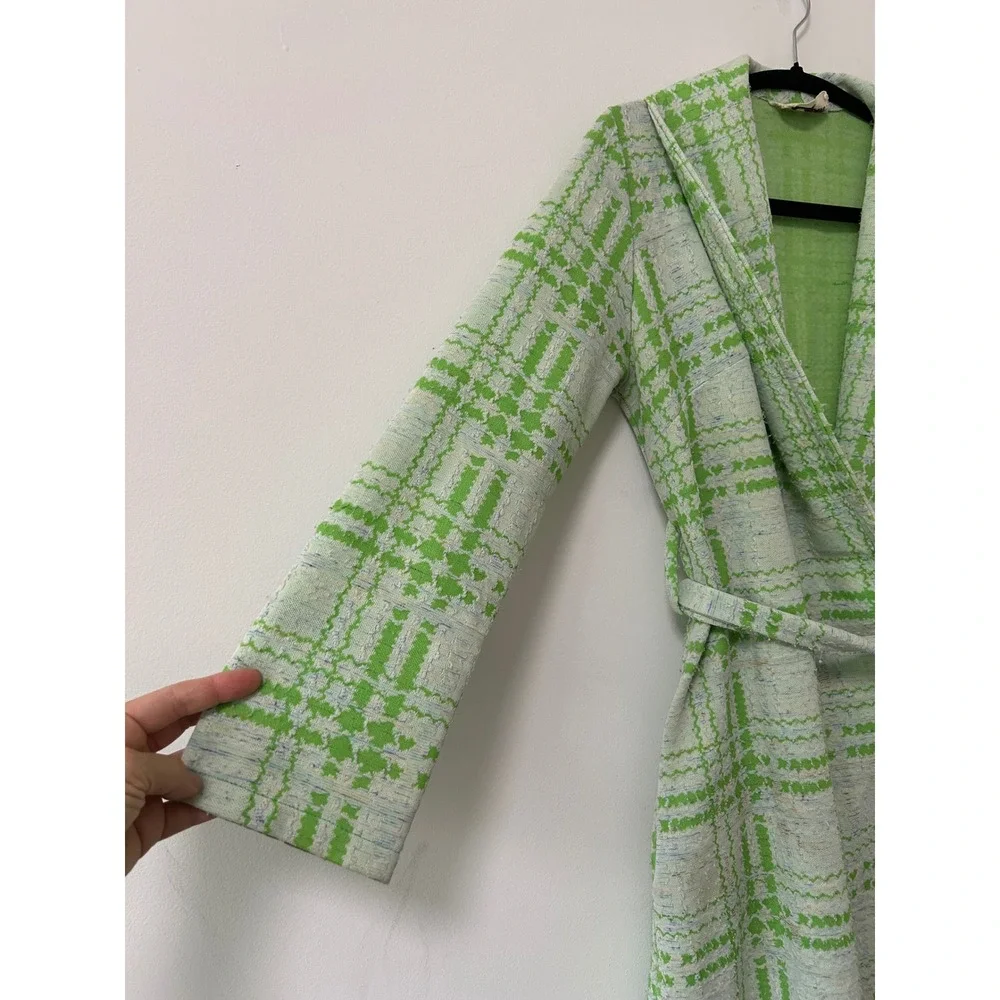 Vanity Fair Vintage Mod Robe Women Size S Green White Jacquard Belted Long Coat